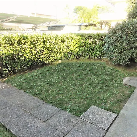 In A With Garden * Bibione