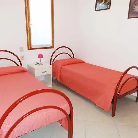 Apartment In A With Garden *